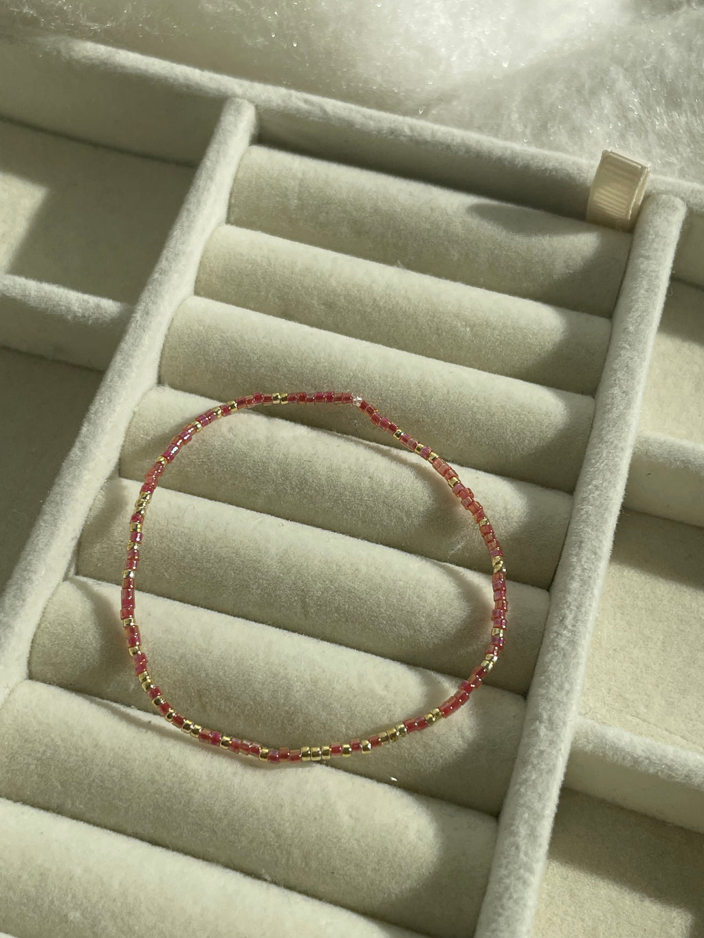 Bracelet stack - red