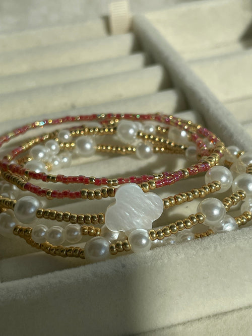 Bracelet stack - red