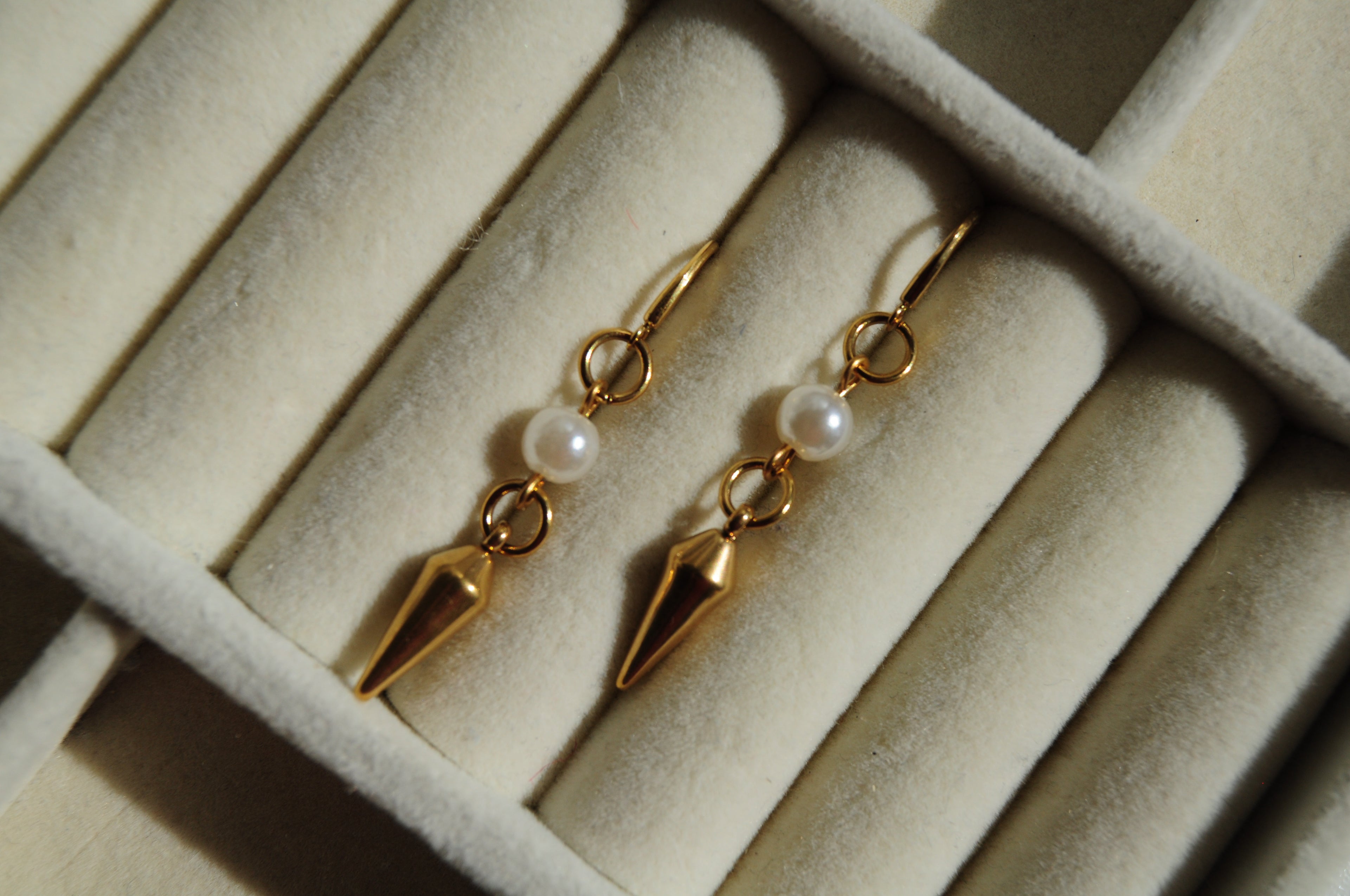 Chelsea earrings