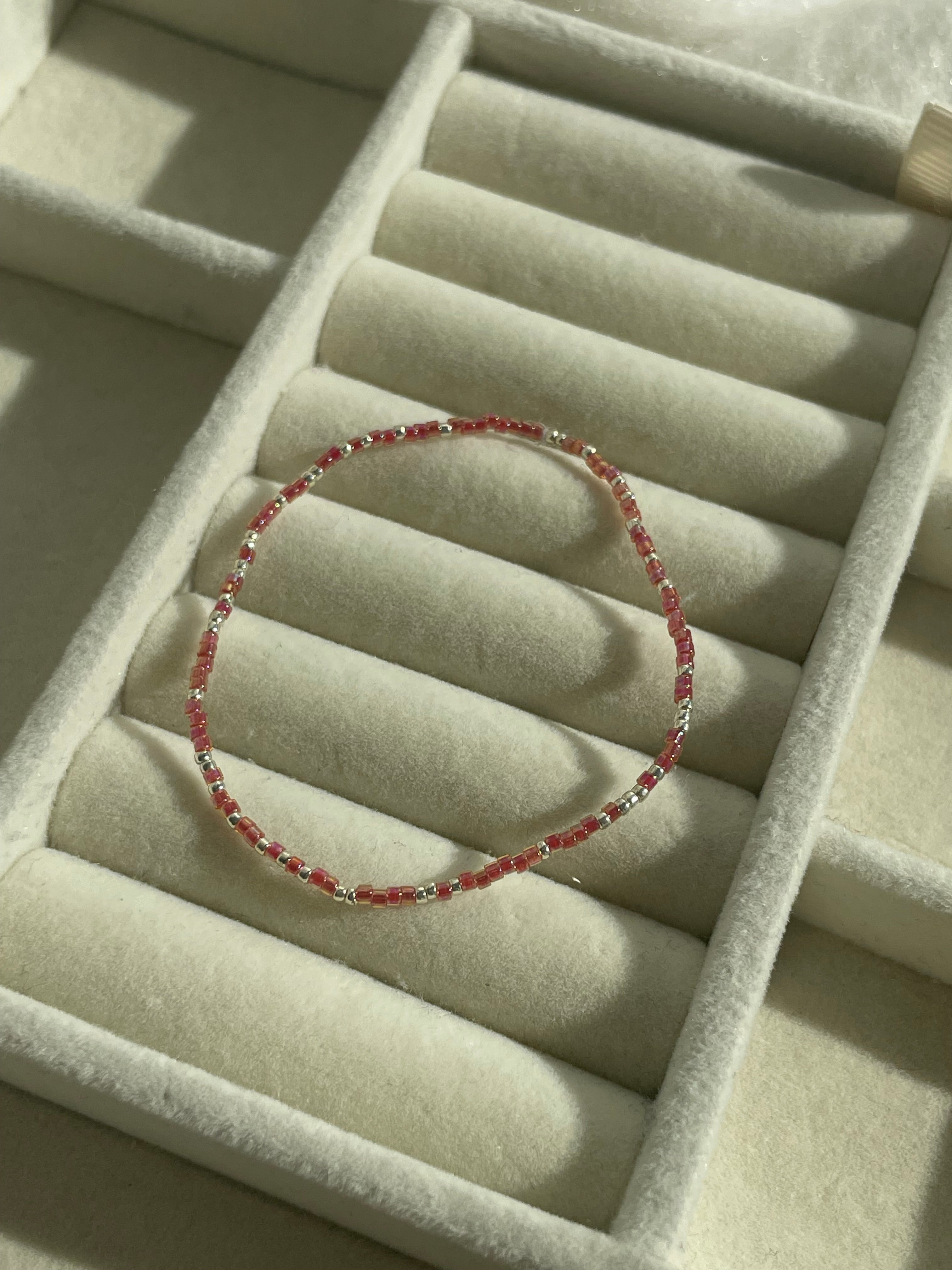 Bracelet stack - red