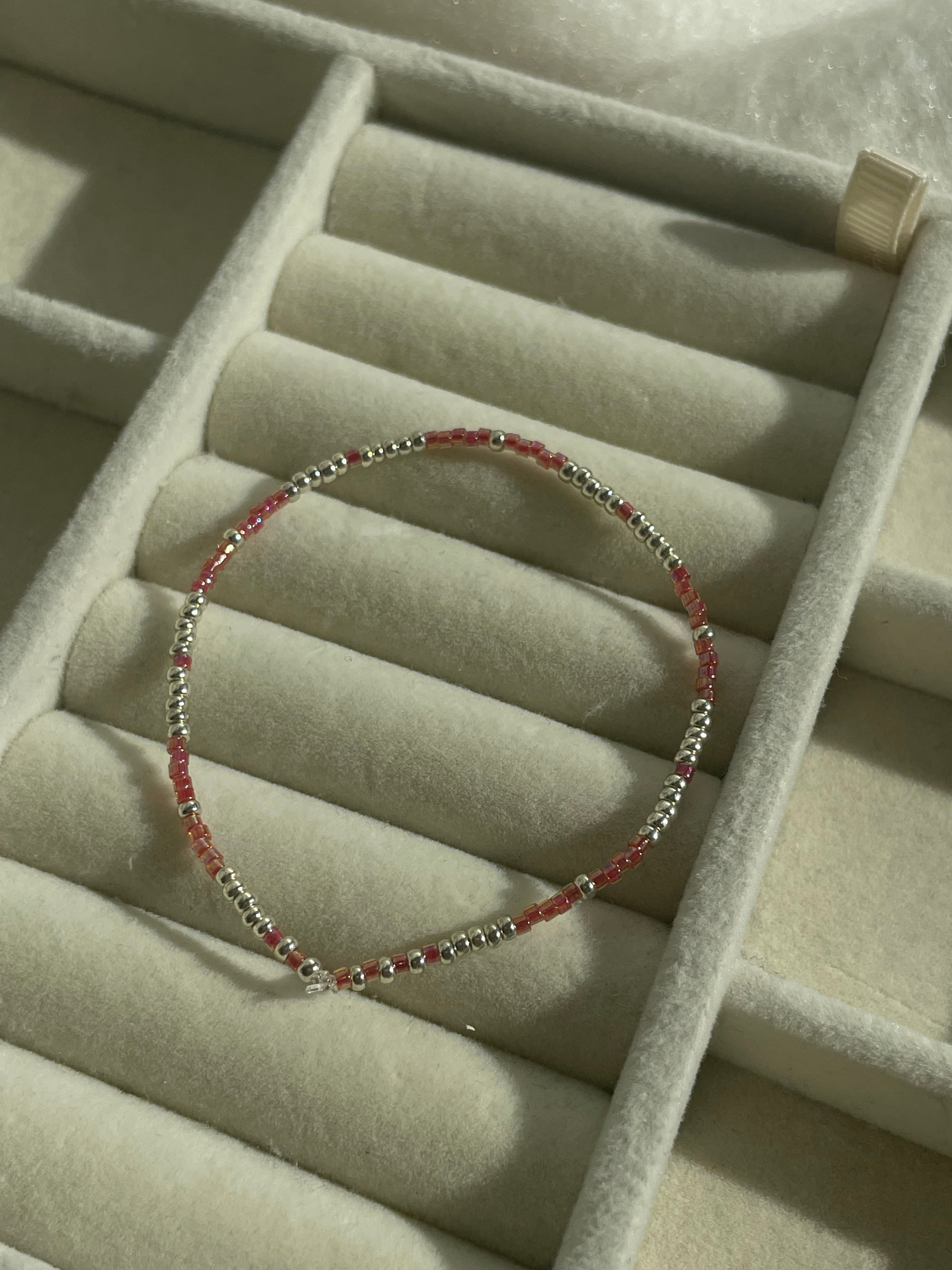 Bracelet stack - red
